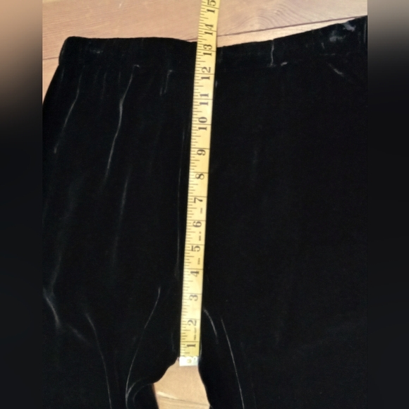 Graham + Spencer Frida Velvet pants NWT - Picture 4 of 10